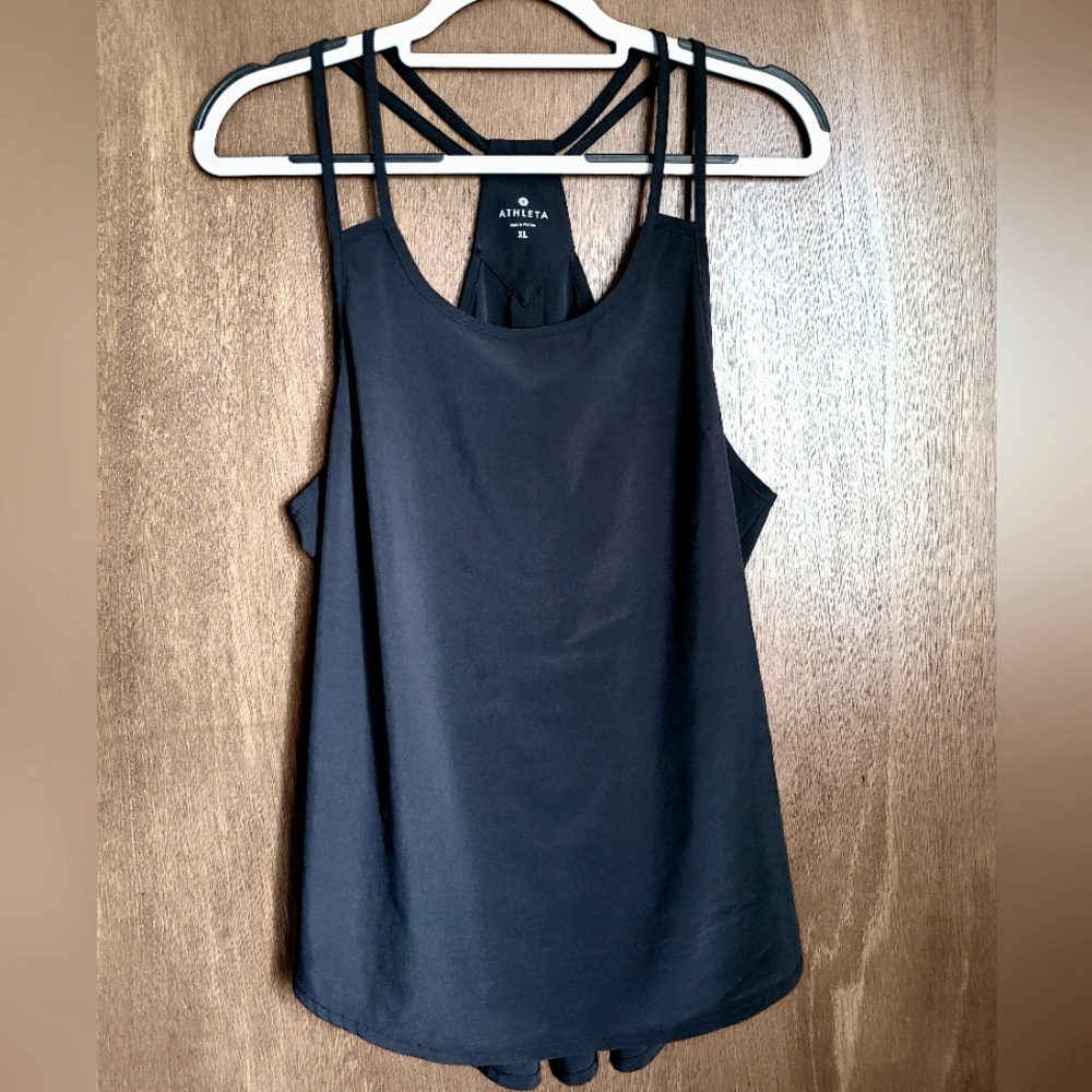 EUC Athleta Go Time workout tank top 🖤🤍